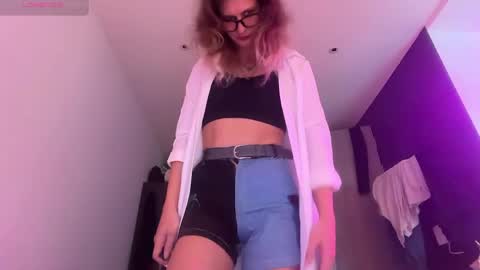 AlicePinkhead online show from 22, 5, 2026
