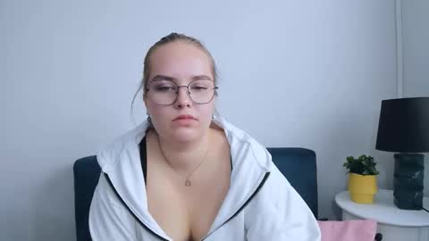 alicesensitive online show from 25, 10, 2025