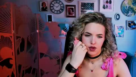 Snapshot of alicesmite chatting on 9, 6, 2026 alicesmite online show from 9, 6, 2026