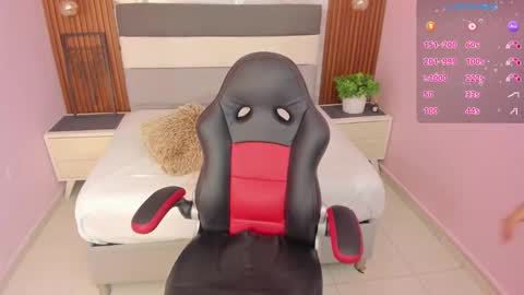 Snapshot of alicestark2 chatting on 26, 9, 2025 online show from 26, 9, 2025