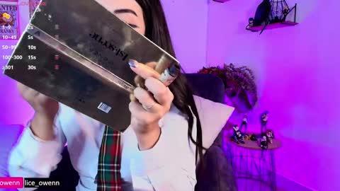 Snapshot of aliceusen chatting on 11, 10, 2025 Alice online show from 11, 10, 2025