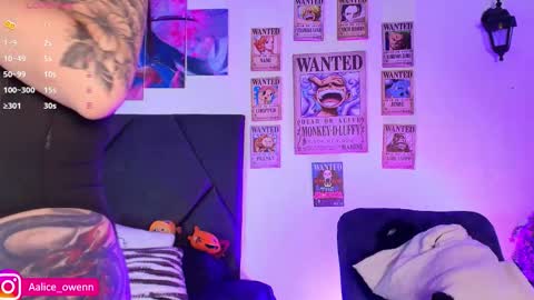 Snapshot of aliceusen chatting on 23, 11, 2025 Alice online show from 23, 11, 2025