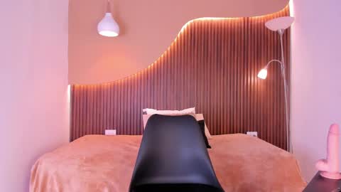 Alice online show from 8, 3, 2025