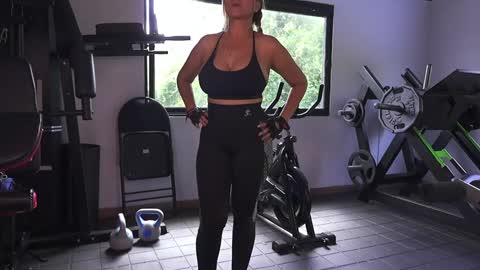 Alicia Lang online show from 18, 10, 2025