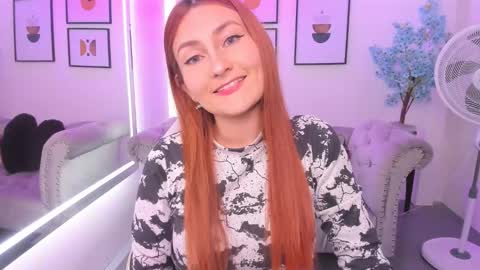 Snapshot of alicia_leclair chatting on 28, 9, 2025 alicia online show from 28, 9, 2025