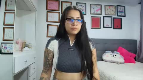Snapshot of alicia_rainbow chatting on 8, 4, 2026 alicia_rainbow online show from 8, 4, 2026
