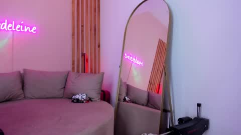 alicia_summer_ online show from 2, 6, 2026