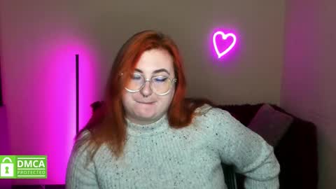 Snapshot of aliciaaared_kis chatting on 7, 11, 2025 Alicia online show from 7, 11, 2025