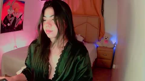 Snapshot of aliciabiden chatting on 5, 2, 2025 aliciabiden online show from 5, 2, 2025
