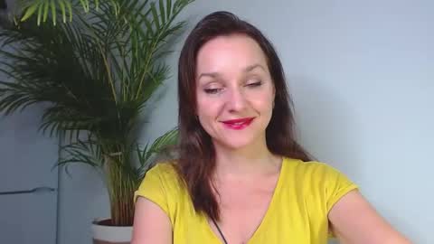 Snapshot of alicialux chatting on 9, 12, 2024 Alicia online show from 9, 12, 2024