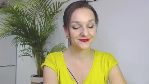 Snapshot of alicialux chatting on 11, 12, 2024 Alicia online show from 11, 12, 2024
