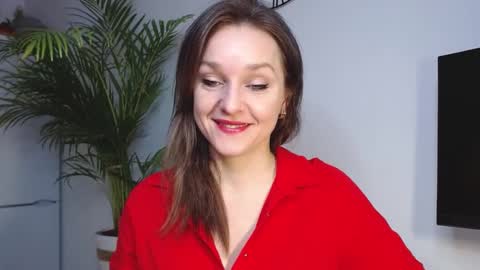 Snapshot of alicialux chatting on 7, 1, 2025 Alicia online show from 7, 1, 2025