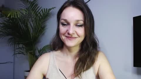 Snapshot of alicialux chatting on 14, 1, 2025 Alicia online show from 14, 1, 2025