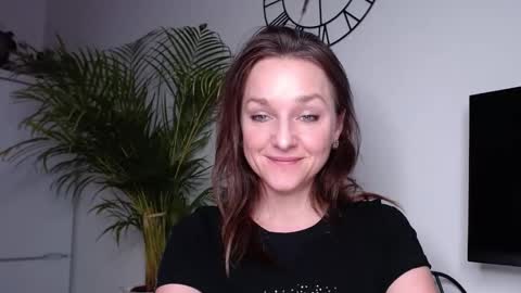 Snapshot of alicialux chatting on 10, 2, 2025 Alicia online show from 10, 2, 2025