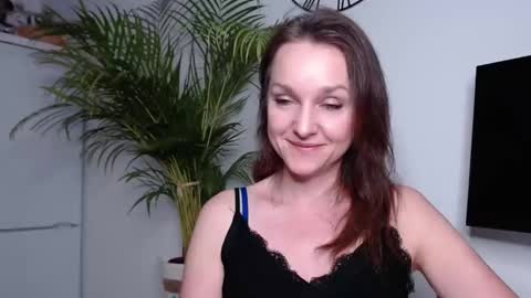 Snapshot of alicialux chatting on 19, 2, 2025 Alicia online show from 19, 2, 2025