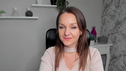 Snapshot of alicialux chatting on 20, 2, 2025 Alicia online show from 20, 2, 2025