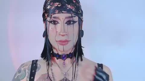 Snapshot of alienexxx chatting on 17, 7, 2026 online show from 17, 7, 2026