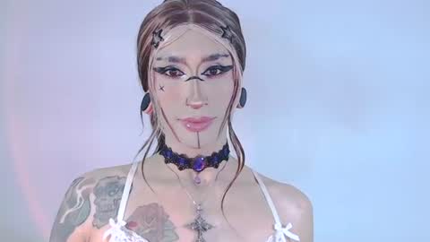 Snapshot of alienexxx chatting on 20, 7, 2026 online show from 20, 7, 2026