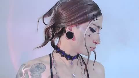Snapshot of alienexxx chatting on 27, 7, 2026 online show from 27, 7, 2026