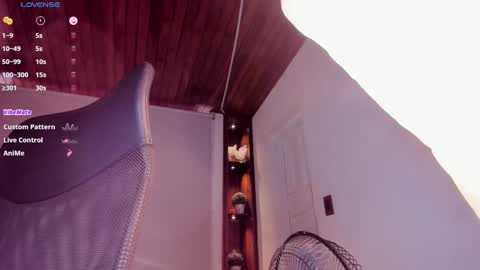Snapshot of aliice_smithh chatting on 4, 3, 2025 Alice online show from 4, 3, 2025