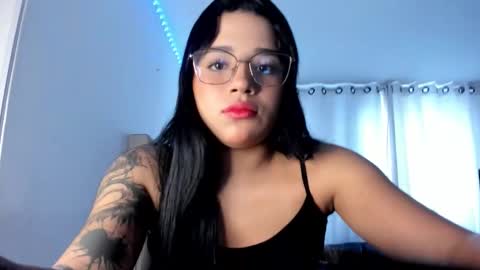 aliice_walker_ online show from 23, 10, 2025