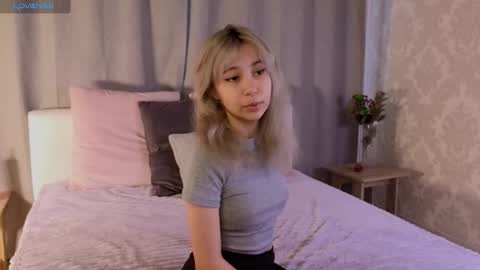 Snapshot of alika_leal chatting on 8, 10, 2025 Im Alika online show from 8, 10, 2025