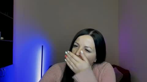 Snapshot of alika_lorens_talk chatting on 5, 3, 2025 Alika online show from 5, 3, 2025