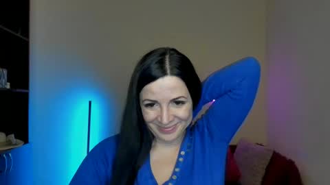 Snapshot of alika_lorens_talk chatting on 12, 3, 2025 Alika online show from 12, 3, 2025