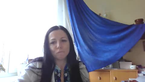 Snapshot of alika_lorens_talk chatting on 7, 10, 2025 Alika online show from 7, 10, 2025