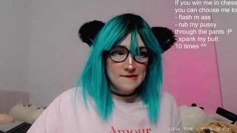 Snapshot of alikaful chatting on 6, 1, 2025 Alika online show from 6, 1, 2025