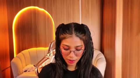 Snapshot of alina_b_ chatting on 5, 5, 2026 alina_b_ online show from 5, 5, 2026