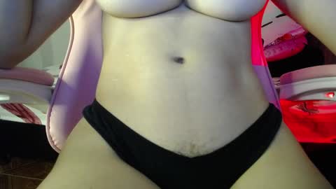 Snapshot of alina_grey2 chatting on 19, 9, 2025 alina online show from 19, 9, 2025