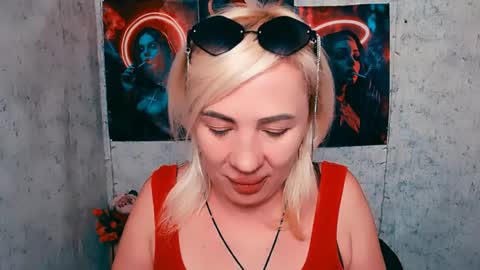Snapshot of alinafrey_ chatting on 2, 6, 2026 Alina online show from 2, 6, 2026