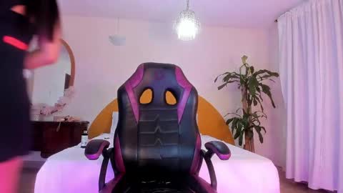 Snapshot of alinasimmons chatting on 29, 4, 2026 AlinaSimmons online show from 29, 4, 2026