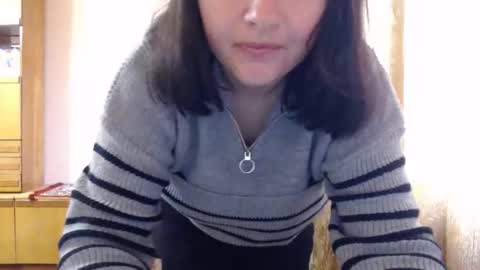 Snapshot of alinaxjames chatting on 23, 4, 2026 AlinaxJames online show from 23, 4, 2026