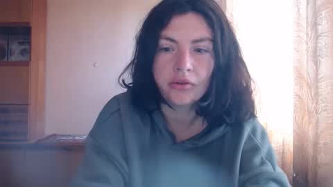 Snapshot of alinaxjames chatting on 12, 5, 2026 AlinaxJames online show from 12, 5, 2026