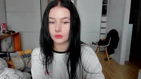 Snapshot of alinegreeeen chatting on 10, 12, 2024 Aline Greeeen online show from 10, 12, 2024