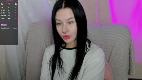 Snapshot of alinegreeeen chatting on 19, 1, 2025 Aline Greeeen online show from 19, 1, 2025