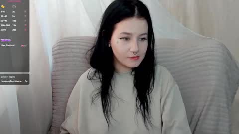 Snapshot of alinegreeeen chatting on 21, 2, 2025 Aline Greeeen online show from 21, 2, 2025
