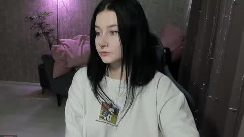 Snapshot of alinegreeeen chatting on 18, 9, 2025 Aline Greeeen online show from 18, 9, 2025