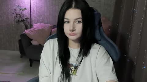 Snapshot of alinegreeeen chatting on 26, 9, 2025 Aline Greeeen online show from 26, 9, 2025