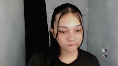 Snapshot of alisa_kiss_ chatting on 22, 10, 2025 Shanti xhey online show from 22, 10, 2025