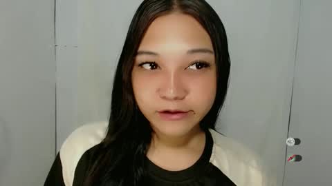 Snapshot of alisa_kiss_ chatting on 28, 5, 2026 Shanti xhey online show from 28, 5, 2026