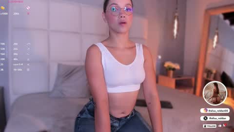 Snapshot of alisa_roldan chatting on 14, 12, 2024 online show from 14, 12, 2024