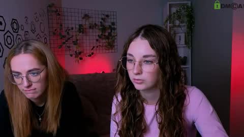 Snapshot of alisabliss chatting on 17, 10, 2025 Alisa online show from 17, 10, 2025