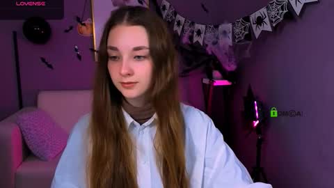 Snapshot of alisabliss chatting on 25, 10, 2025 Alisa online show from 25, 10, 2025