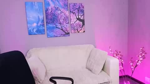 Snapshot of alisabliss chatting on 10, 11, 2025 Alisa online show from 10, 11, 2025