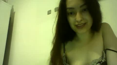 Snapshot of alisaxcristal chatting on 15, 6, 2026 AlisaXCristal online show from 15, 6, 2026