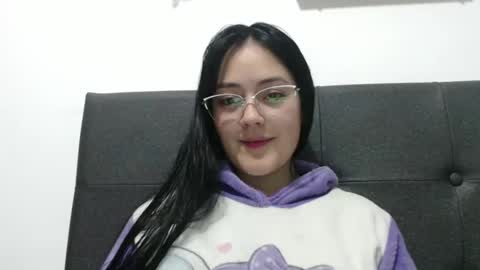 alisha_9997 online show from 12, 10, 2025