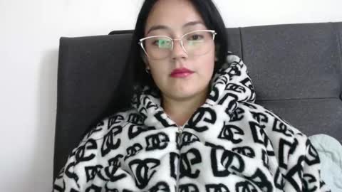 alisha_9997 online show from 12, 4, 2026